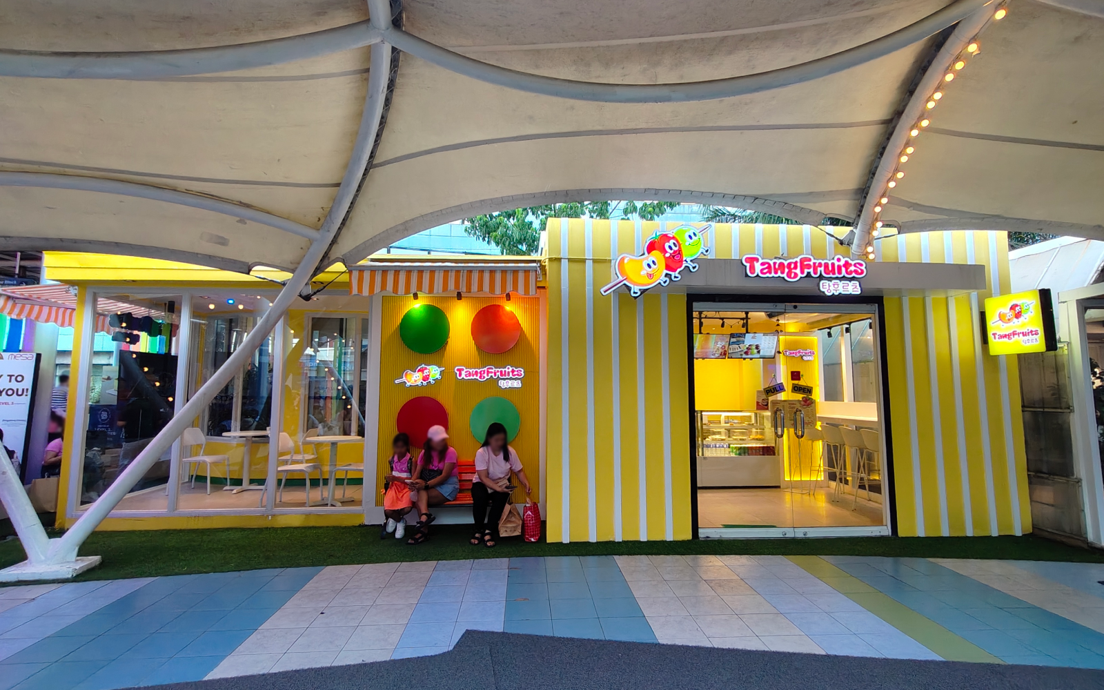 TANGFRUITS in SM City North EDSA